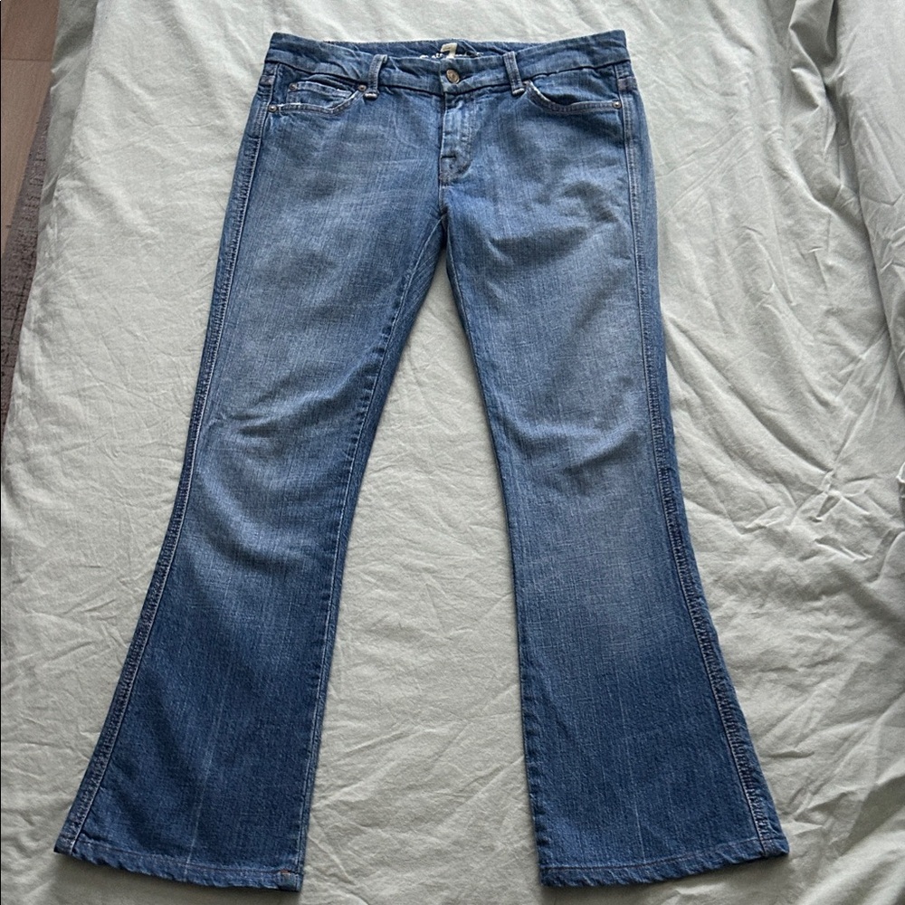7 For All Mankind Flare Jean. Size 27. Inseam 28.5. Waist 16.5”